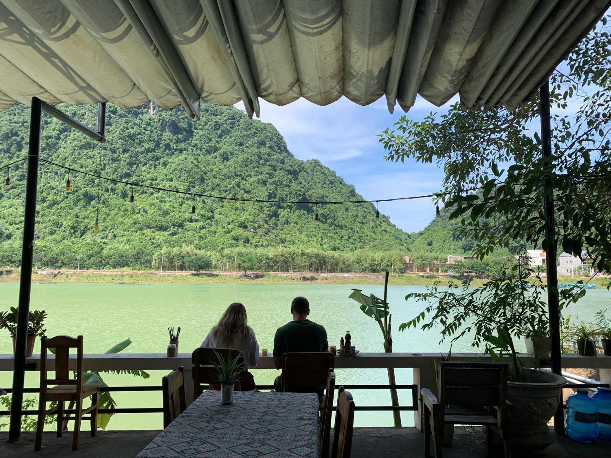 Funny Monkeys Homestay Phong Nha Exterior photo