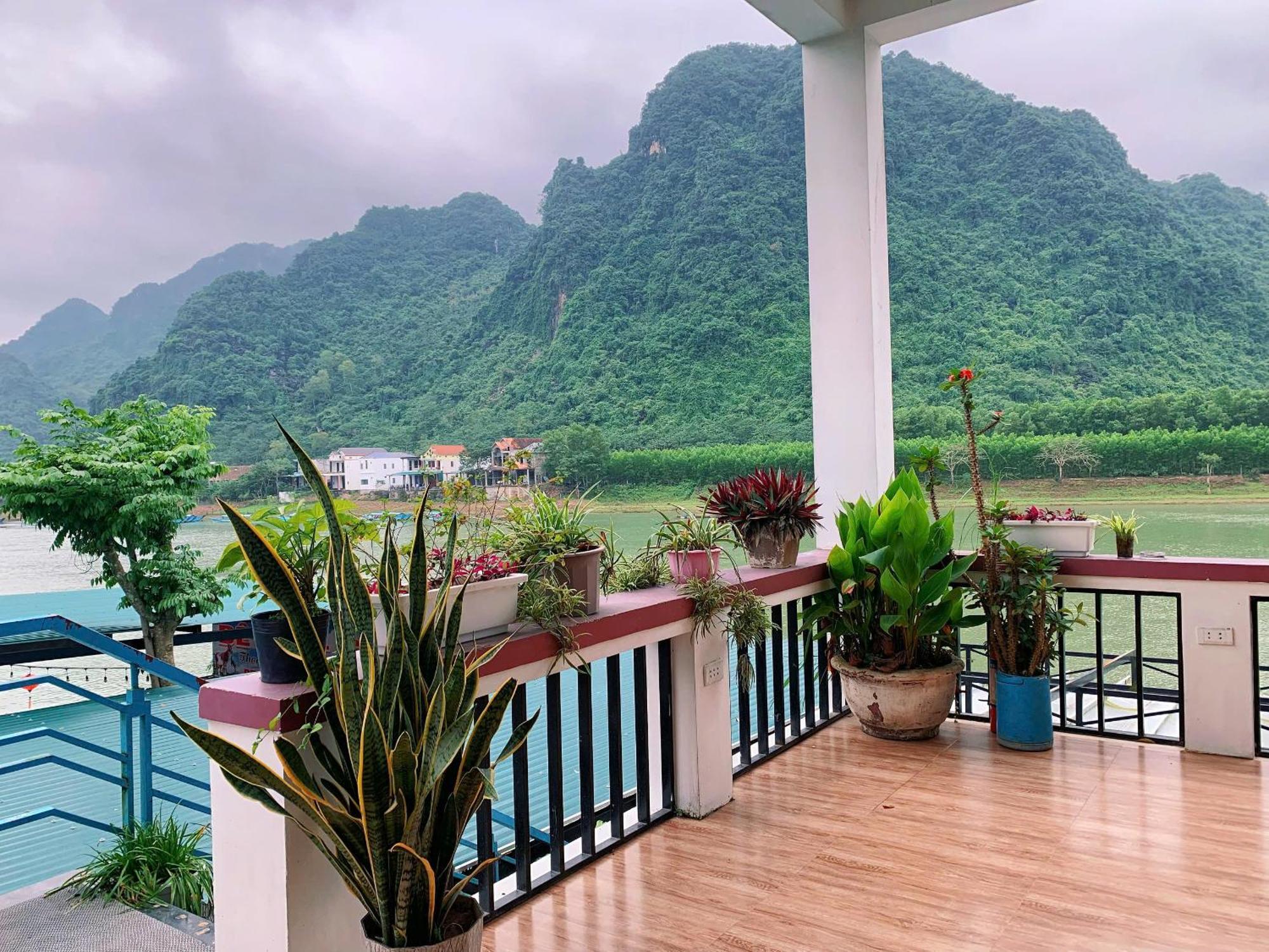 Funny Monkeys Homestay Phong Nha Exterior photo