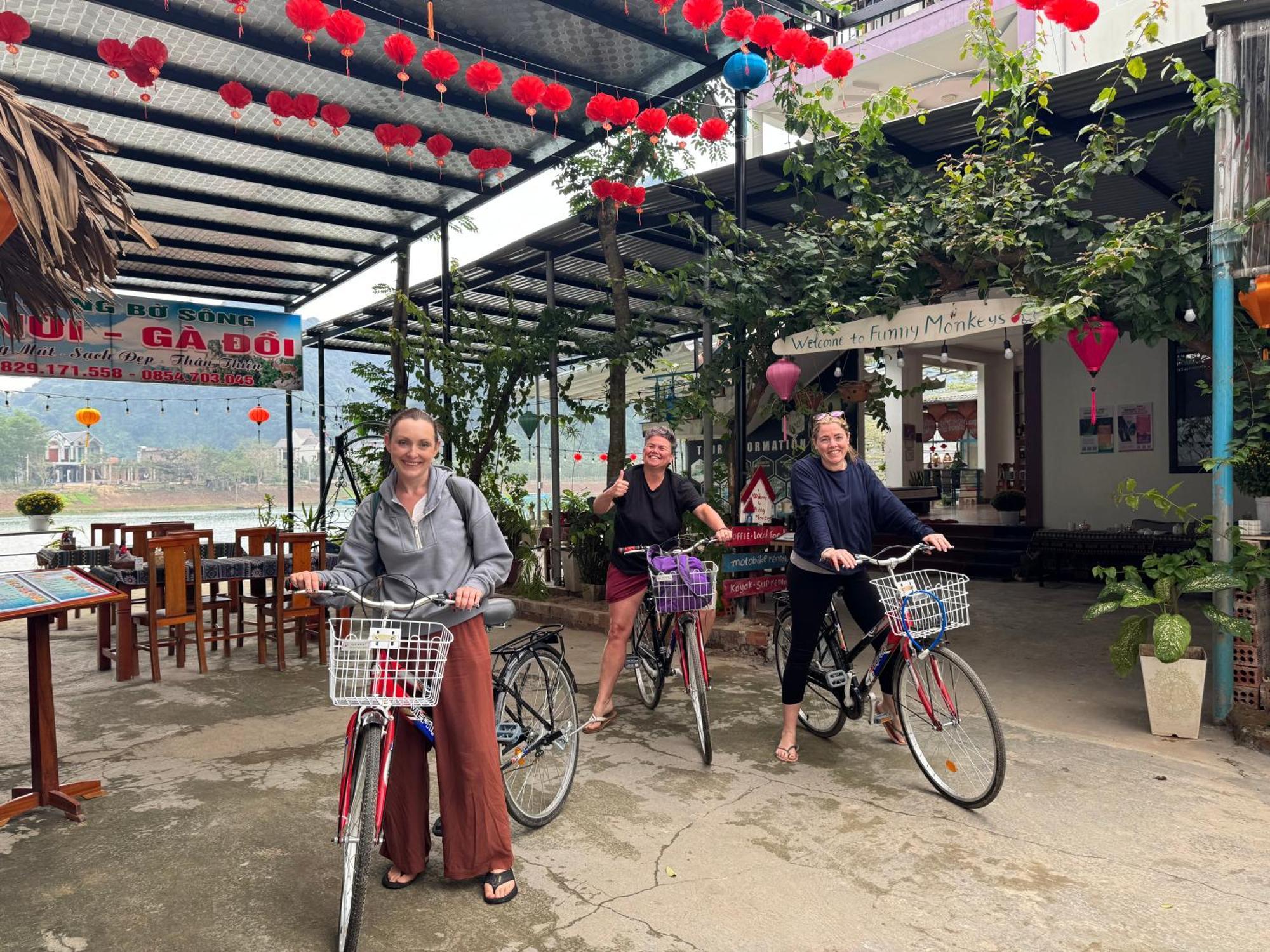 Funny Monkeys Homestay Phong Nha Exterior photo